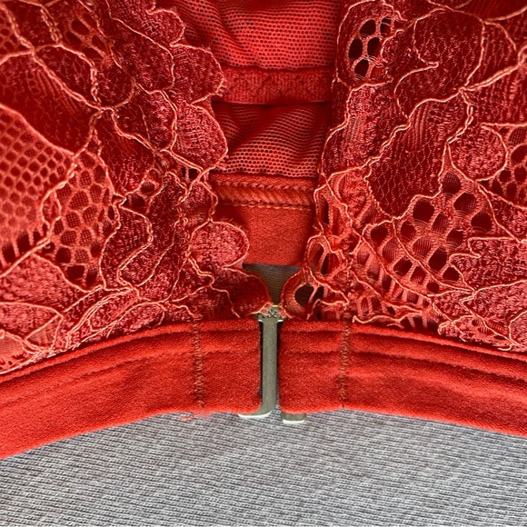 Abercrombie & Fitch bralette - Picture 2 of 8